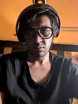 iamexist800 online show from July 14, 7:45 am