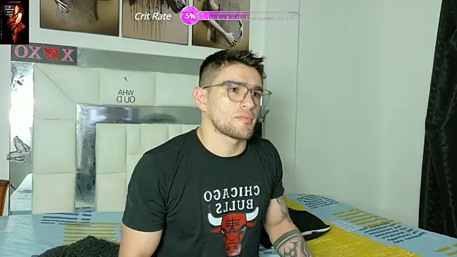 Snapshot of Sexy_Alejandro_ chatting on January 28, 11:28 am Sexy Alejandro online show from January 28, 11:28 am