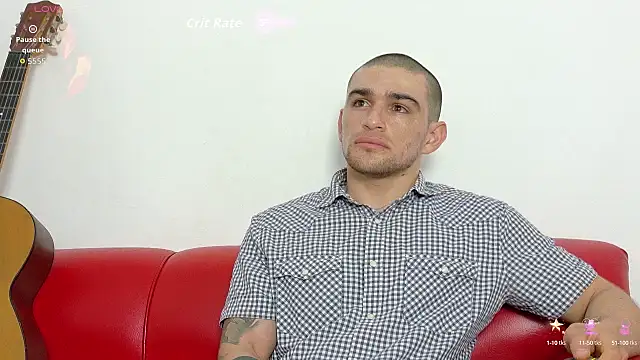 Snapshot of Sexy_Alejandro_ chatting on October 2, 12:31 pm Sexy Alejandro online show from October 2, 12:31 pm