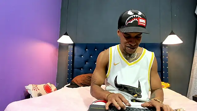 Salomon koude online show from October 8, 8:24 pm