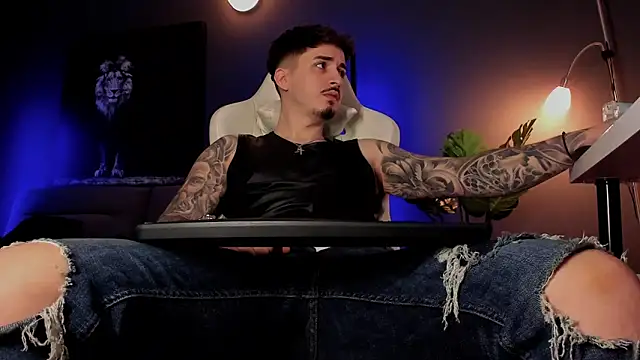 uptomatty online show from April 5, 9:39 am