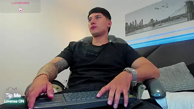 Damian23   online show from February 15, 10:57 am