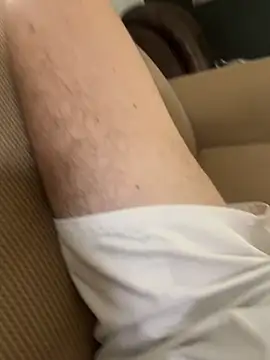 bradleyjamesmc online show from February 22, 7:43 am