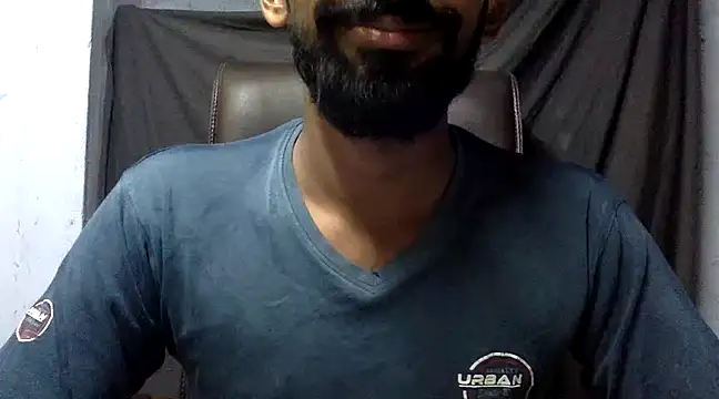 Snapshot of ASIF_F chatting on December 12, 3:59 pm ASIF F online show from December 12, 3:59 pm