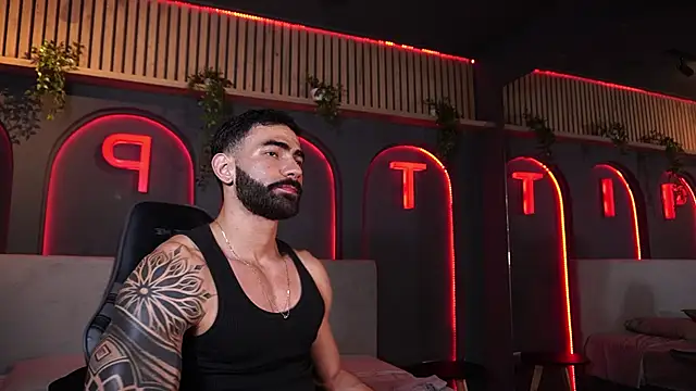 Austin bolt online show from April 19, 2:33 am