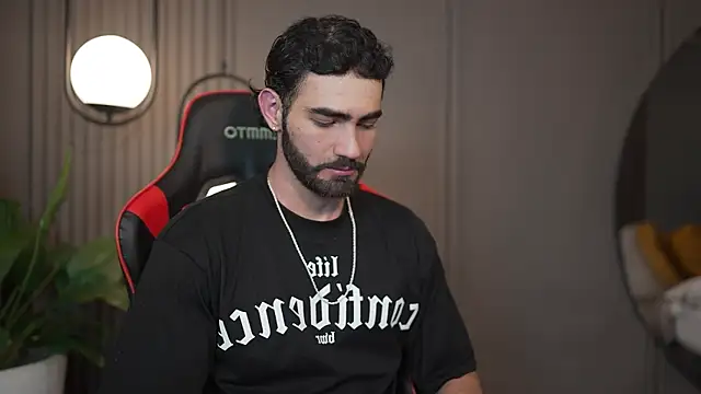 Austin bolt online show from December 25, 11:53 pm