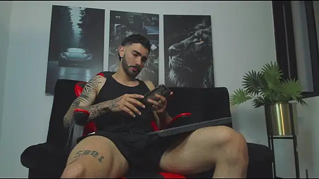 Austin bolt online show from February 19, 2:12 am