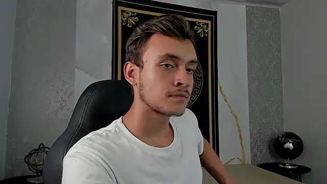 Desmon Clark online show from January 29, 10:11 pm