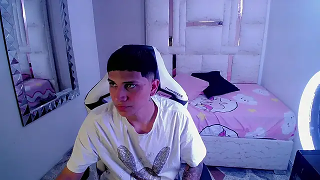 Brayan lopezz online show from March 19, 12:45 pm