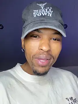 Snapshot of BlueIceCube chatting on March 18, 12:50 pm BlueIceCube online show from March 18, 12:50 pm