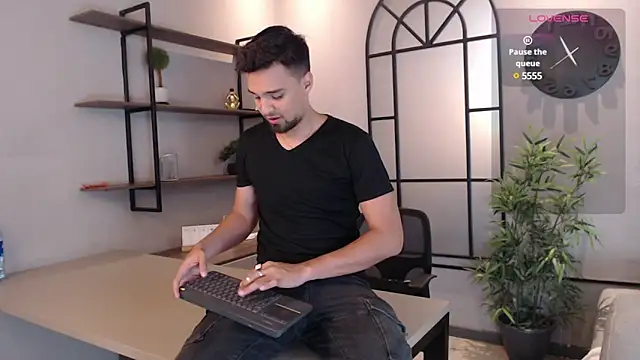 Edward max online show from December 27, 12:07 am