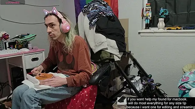 tallnerdyguy online show from December 1, 4:15 am