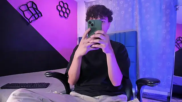 Mugiii 1 online show from December 2, 9:37 pm