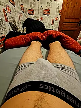 Azerty0911 online show from January 8, 8:25 pm