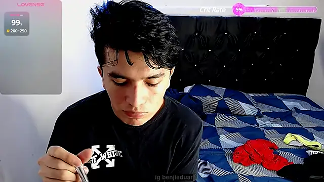 benji hoter online show from February 1, 5:26 pm