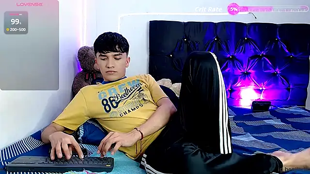 benji hoter online show from November 13, 10:03 pm