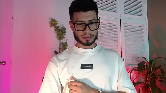 Colby brown03 online show from December 3, 7:42 pm