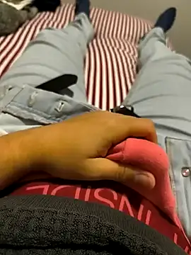 cricrimsBarcelona online show from December 9, 5:57 pm