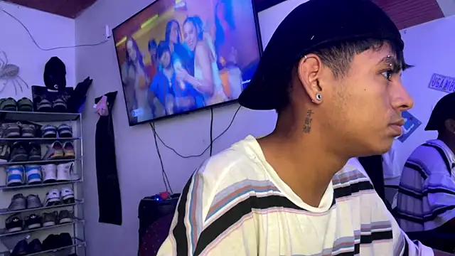  Billowy  online show from December 15, 8:06 pm