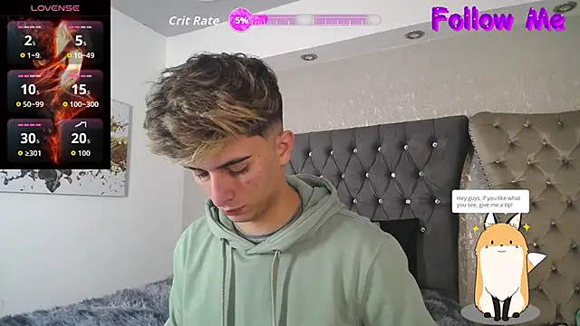 Snapshot of MrWilliseo chatting on September 25, 2:43 am MrWilliseo online show from September 25, 2:43 am