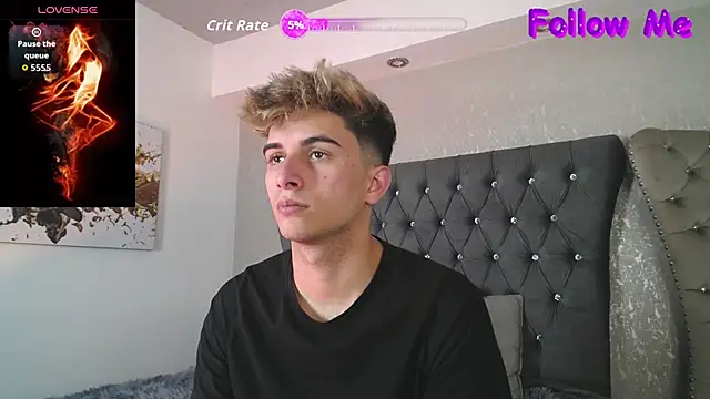 Snapshot of MrWilliseo chatting on September 26, 2:53 am MrWilliseo online show from September 26, 2:53 am