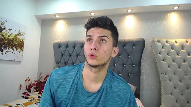 Snapshot of MrWilliseo chatting on February 5, 8:04 pm MrWilliseo online show from February 5, 8:04 pm