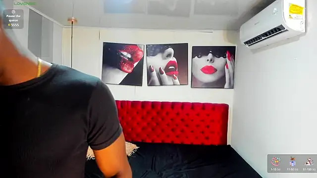 Snapshot of KENDER21_ chatting on December 28, 12:25 pm KENDER21 online show from December 28, 12:25 pm