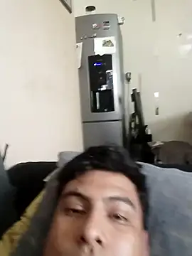 Alfredohot116 online show from October 29, 8:45 pm