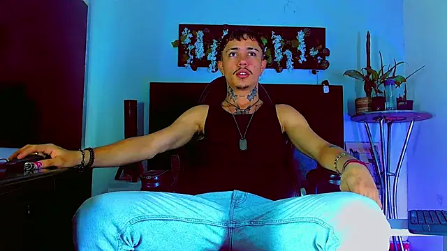 HannibalLester online show from March 23, 8:31 am