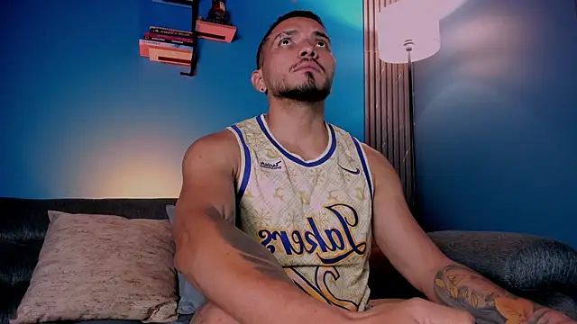 maximusclark1 online show from October 27, 1:08 am