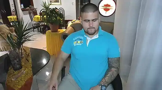 pitbullveryhot online show from February 12, 7:13 am