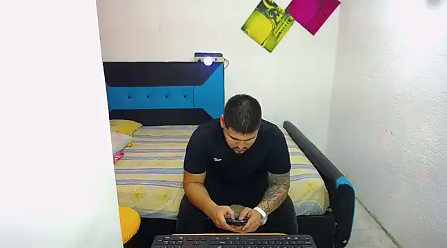 pitbullveryhot online show from March 20, 11:56 pm