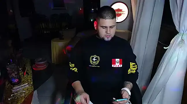 pitbullveryhot online show from March 2, 4:07 am