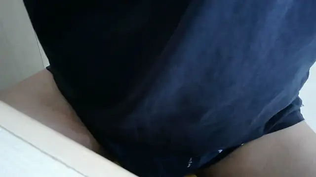 XiaoGuoGuo284512 online show from November 25, 5:31 am