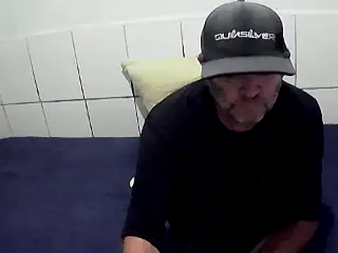 pierdona online show from April 6, 7:14 pm