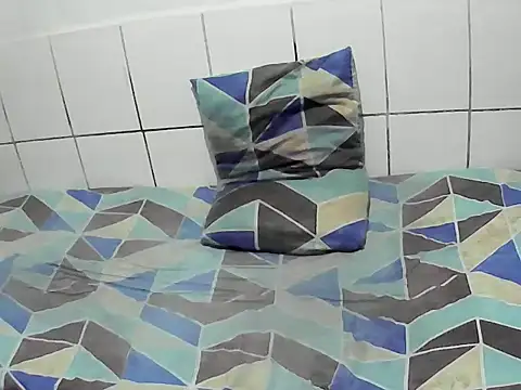 pierdona online show from December 4, 8:27 pm