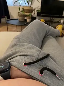 Snapshot of RSR_26689 chatting on February 9, 3:34 pm RSR 26689 online show from February 9, 3:34 pm