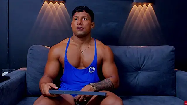 CallumMuscle online show from February 11, 4:55 am