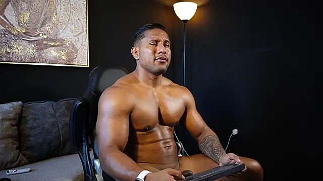 CallumMuscle online show from February 19, 8:05 pm