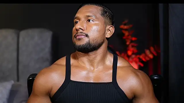 CallumMuscle online show from November 21, 11:59 pm