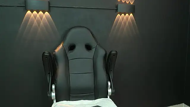 CallumMuscle online show from January 11, 3:09 pm