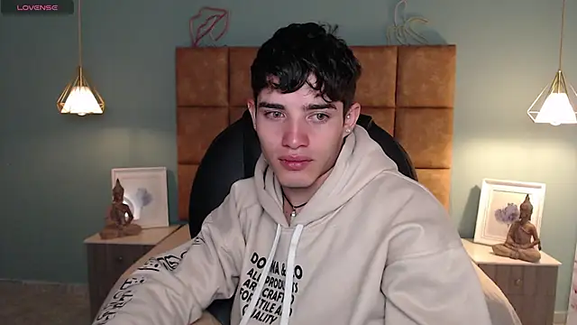 AlejooTwink online show from February 22, 6:59 pm