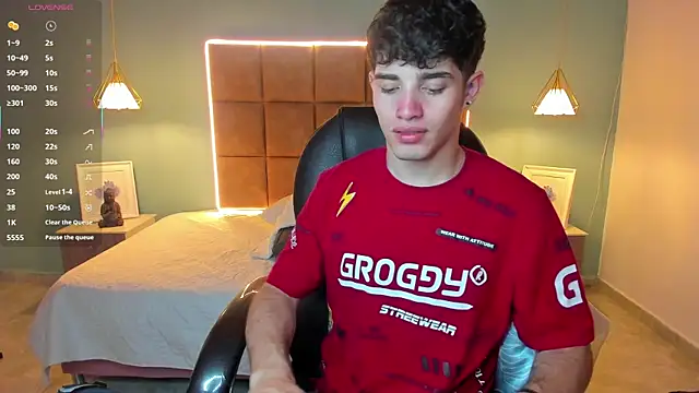 AlejooTwink online show from October 19, 10:35 pm