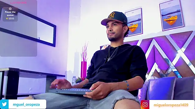  miguel0 online show from October 22, 8:00 pm