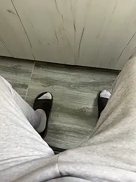 daubine46 online show from April 18, 6:37 am