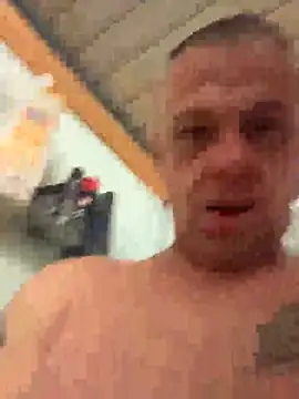 Snapshot of JakubW79 chatting on October 18, 3:33 am JakubW79 online show from October 18, 3:33 am