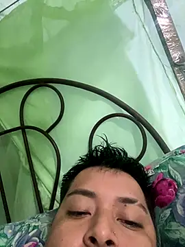 Snapshot of Avilespozo19993 chatting on October 13, 1:44 am Avilespozo19993 online show from October 13, 1:44 am