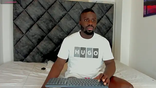 Latrellx7 online show from October 19, 3:22 am