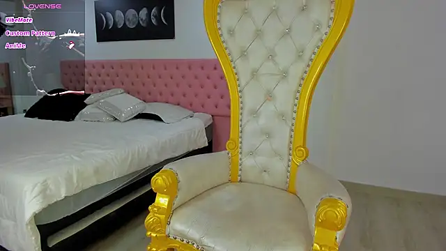 Latrellx7 online show from January 6, 12:24 pm