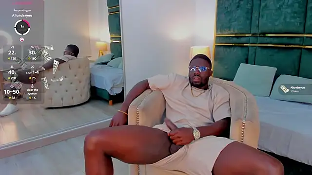 Latrellx7 online show from February 15, 10:44 am